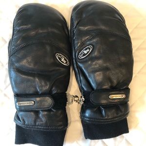 Women’s ski mittens